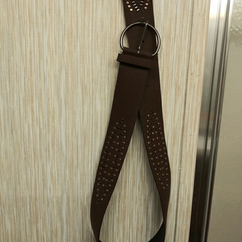Belt new/ no tag